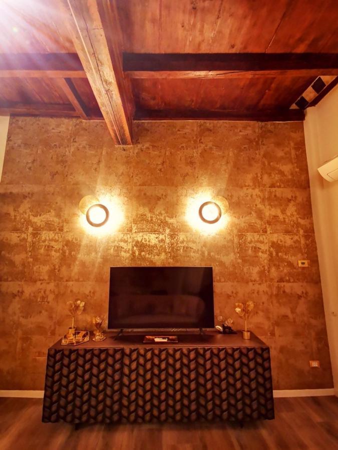 Dechiari21 Boutique Home Bologna Exterior photo